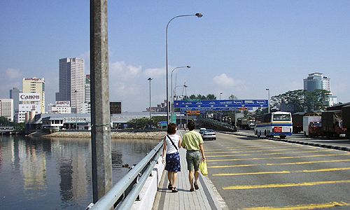 シンガポールとの国境の橋コーズウェー　Johor-Singapore Causeway