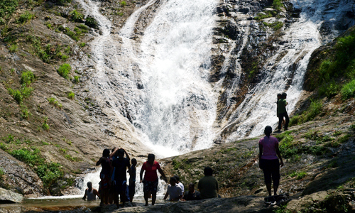 イスカンダルの滝　Lata Iskandar